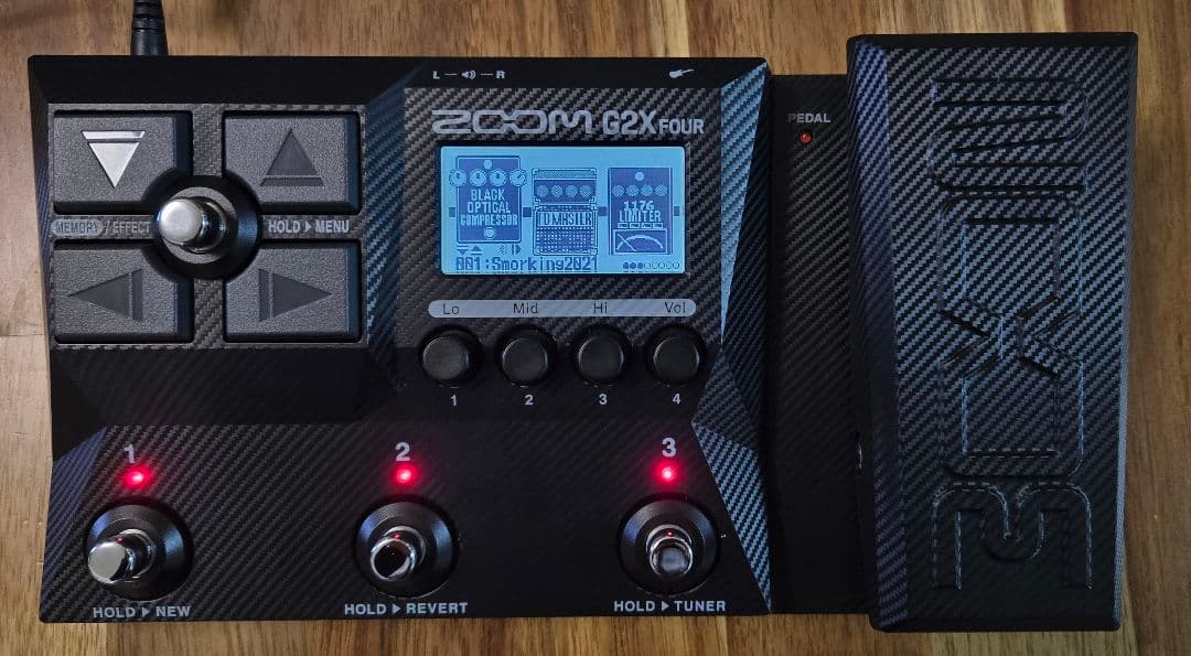 ZOOM G2X FOUR ギターマルチエフェクター IR搭載 79種エフェクト