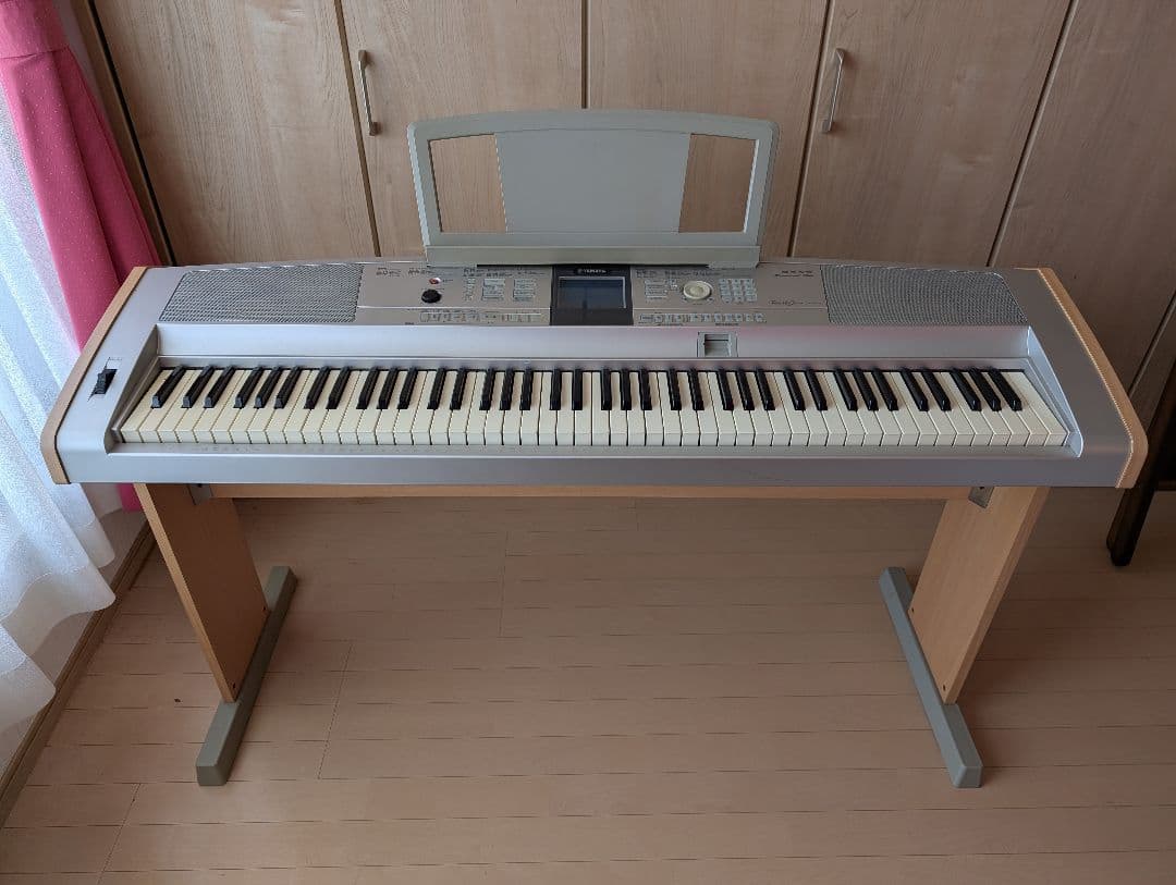 ヤマハ　DGX-505 88鍵　PortableGrand　04年　中古　難有 Used Yamaha DGX-505 88-Key Keyboard 88-key