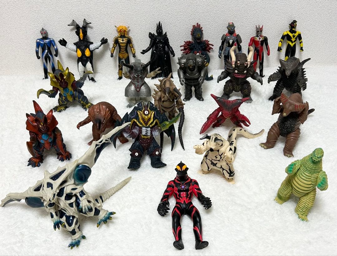 ウルトラ怪獣 まとめ売り 23体 ウルトラマン 怪獣 フィギュア 23体セット - メルカリ