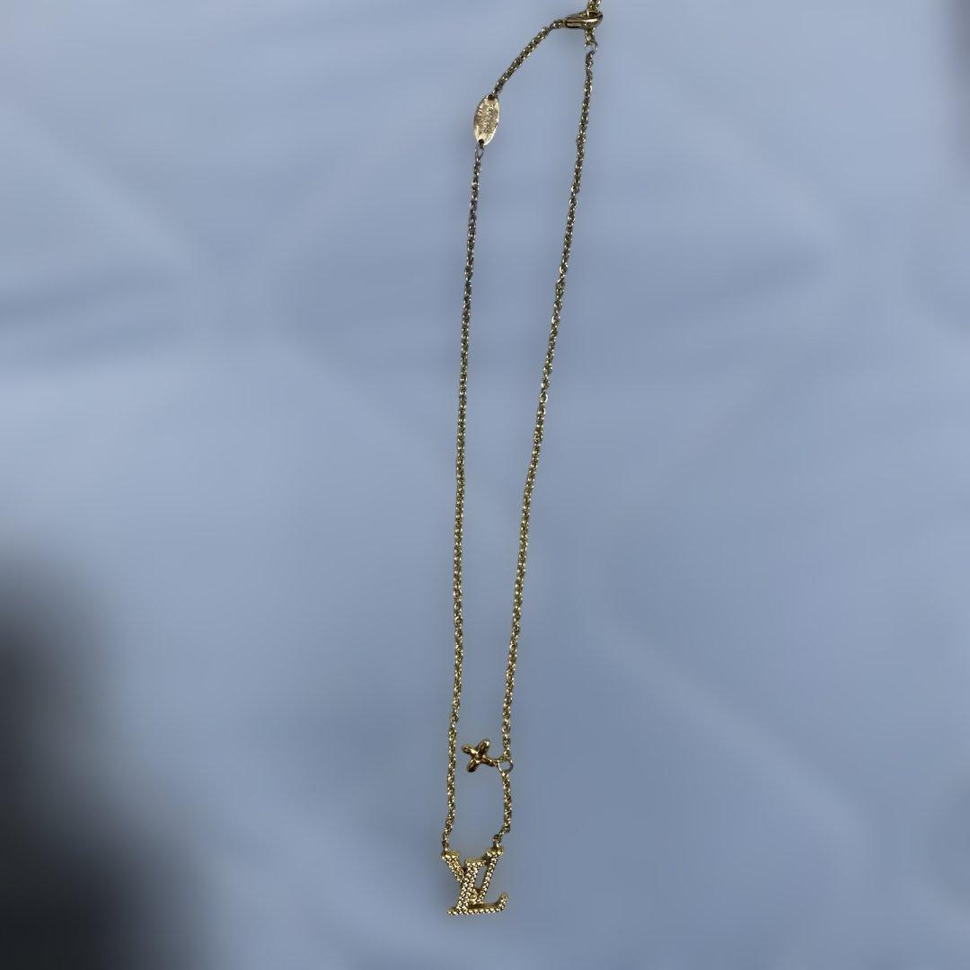 Louis Vuitton クリスタルネックレス - メルカリ