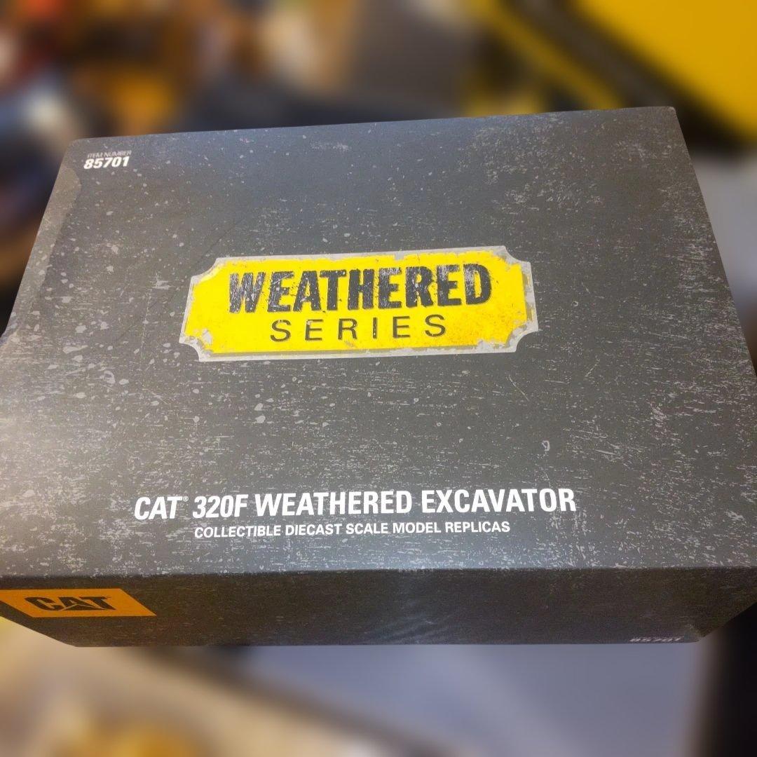 キャタピラー建機CAT 320F WEATHERED 1/50