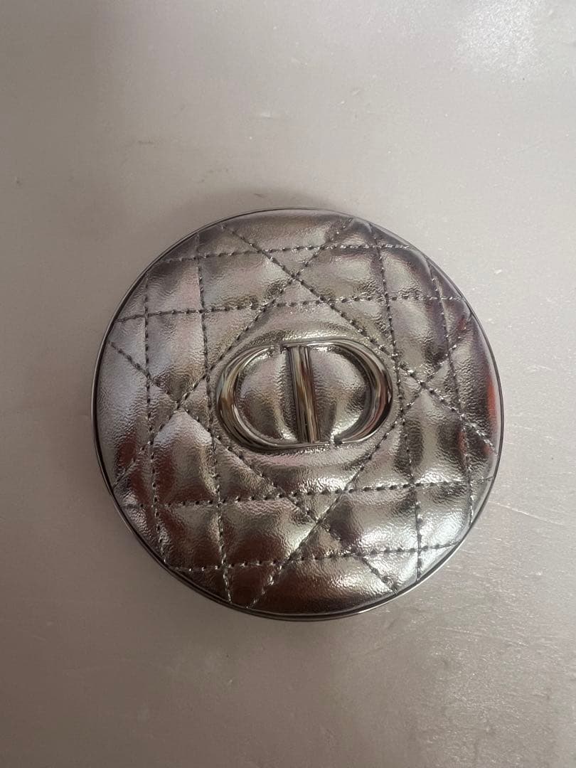 Dior シルバー ハイライトパウダー　最終値下げ