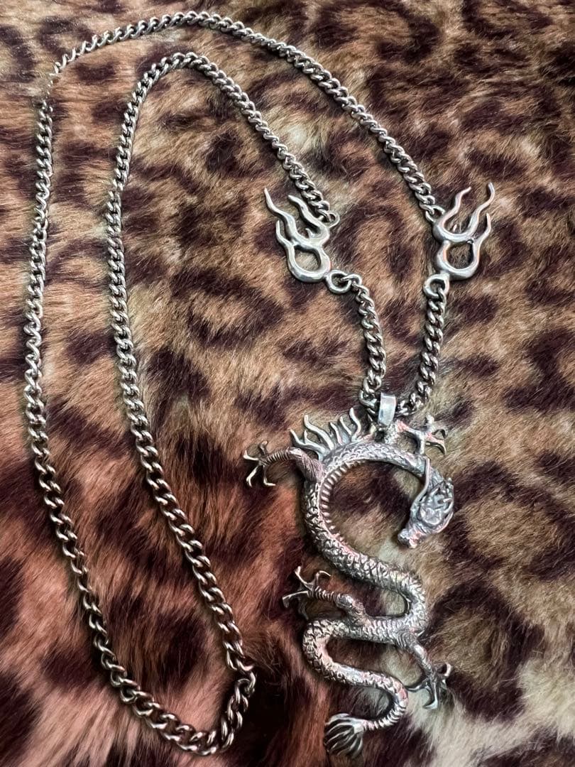 ゴールデンロビー激アツ！ドラゴンネックレス当時物Silver989