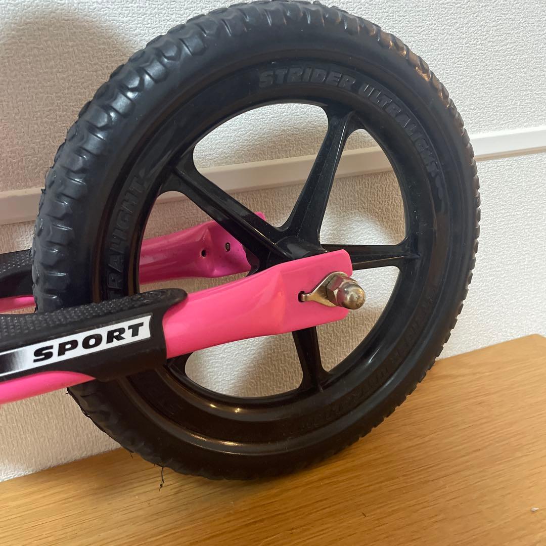 美品】 STRIDER ストライダー SPORT12 ピンク フット付き