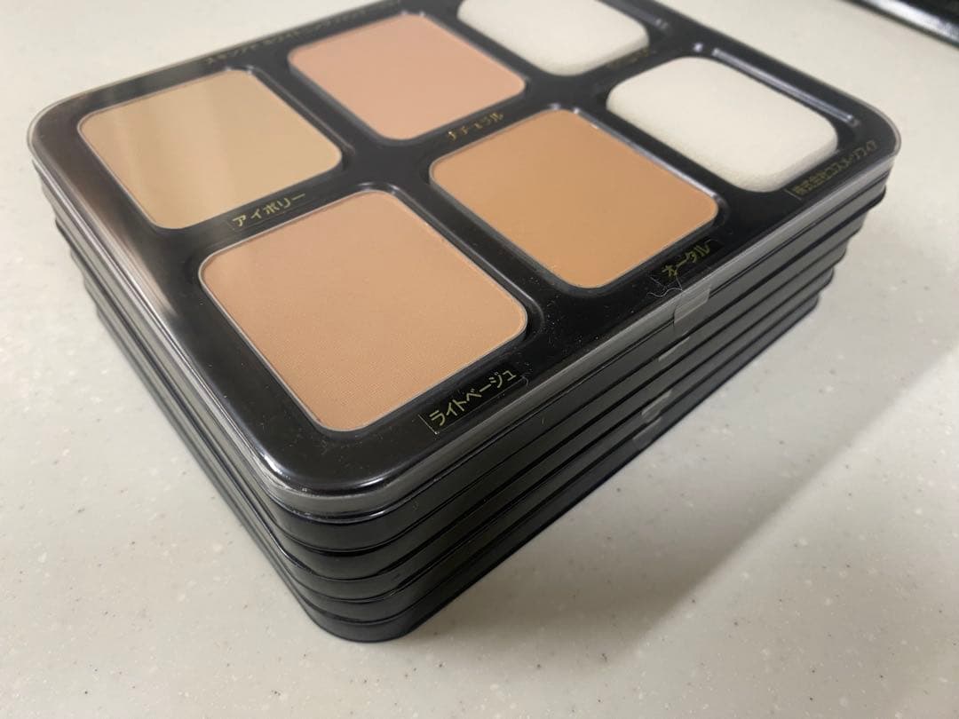 むーちゃん様限定コスメ•ソフィアスキンアドホワイトニング　ファンデーション10枚