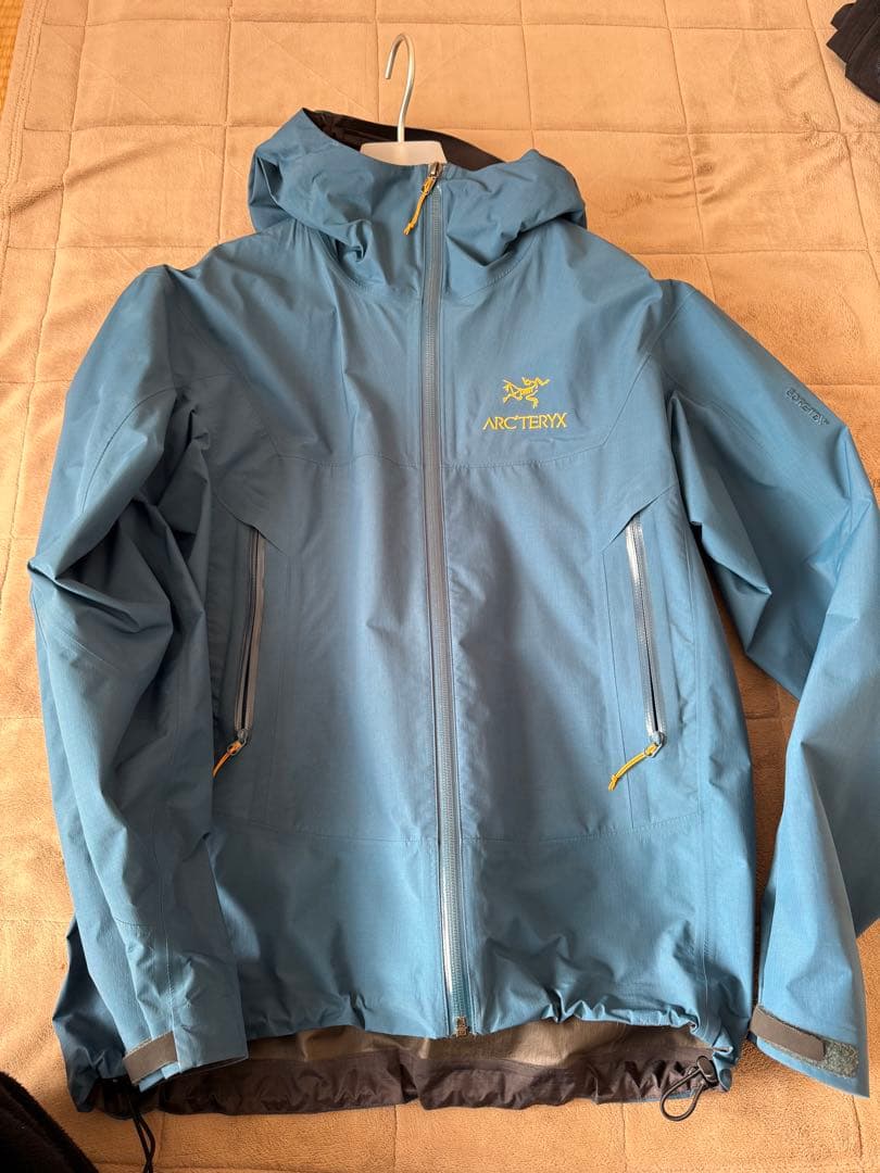 arcteryxアークテリクス　betasl レギオンブルー ARC'TERYX - アークテリクス ベータSL Sサイズ レギオンブルーの通販