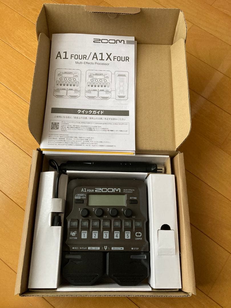 ZOOM A1 FOUR アコースティックギター　エフェクター　ズーム