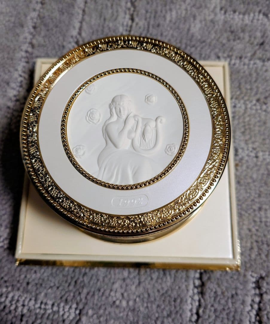 【未使用】カネボウ フェースアップパウダー ミラノコレクション 1992 30g