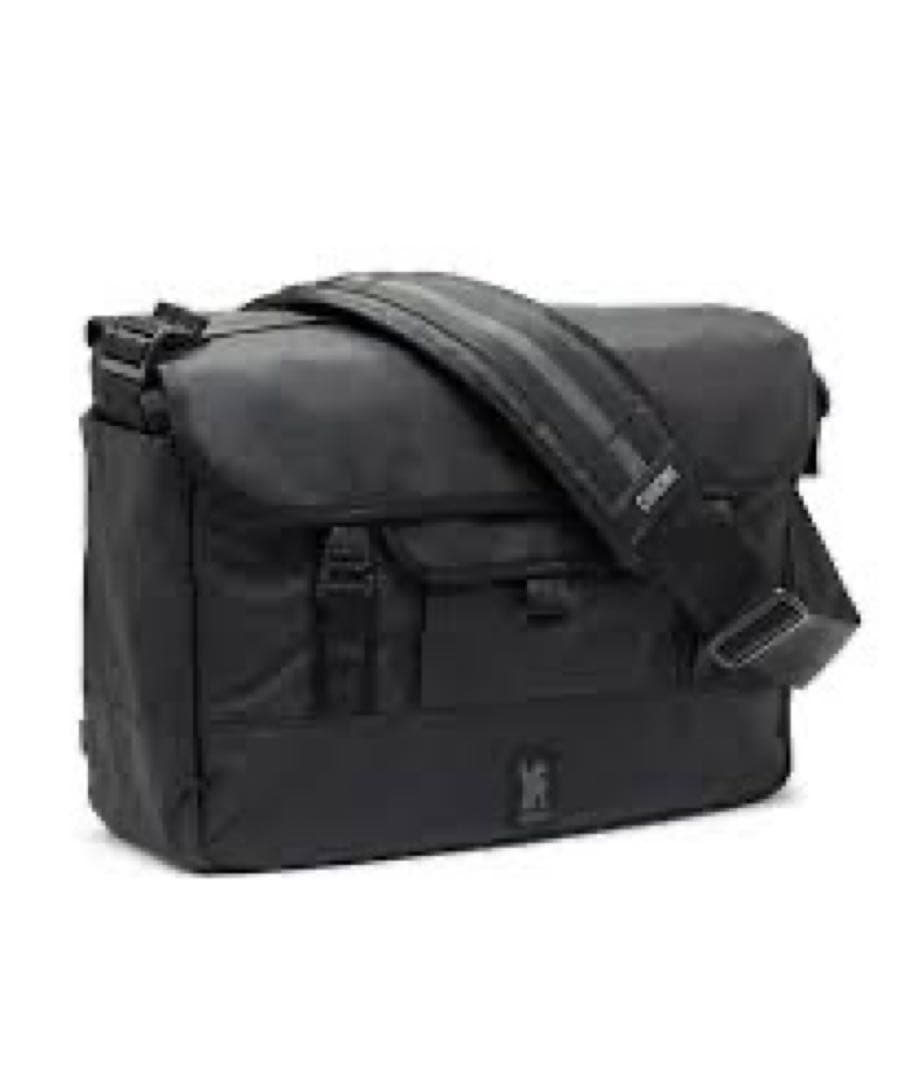 CHROME MIDTOWN 20L MESSENGER ブラック