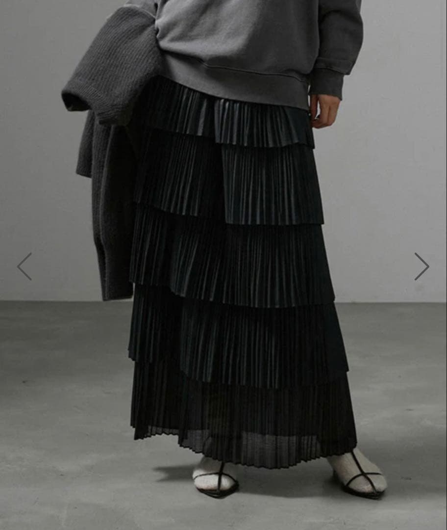 【試着のみ】ストラータティアードプリーツスカート