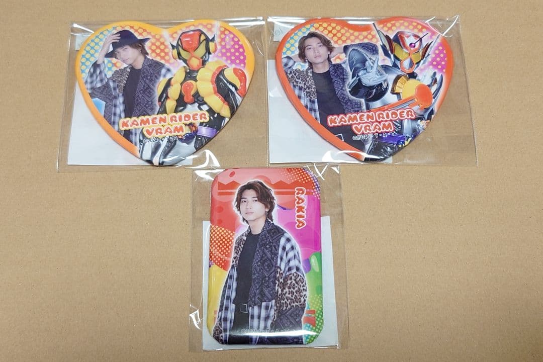 【ラキア 3点】仮面ライダーガヴ TOSくじ 缶バッジ 東映 ONLINE STORE】TOSくじ✨仮面ライダーガヴ発売！ | 仮面ライダー