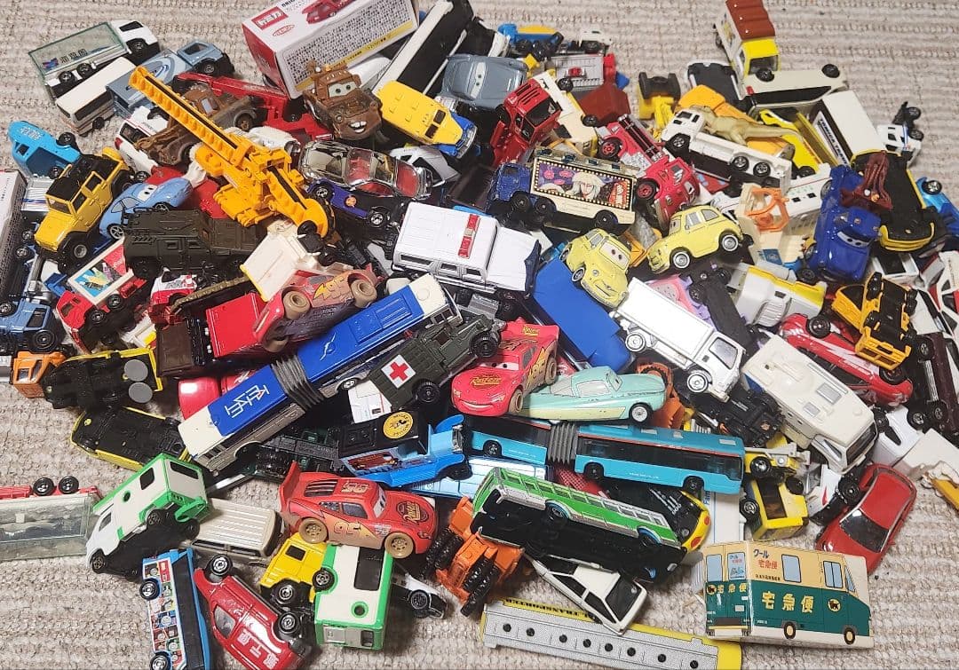 ミニカー　トミカ　まとめ売り　大量　約140台