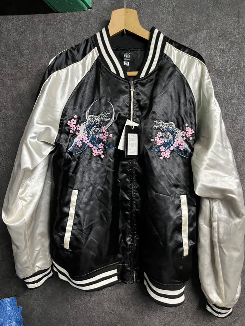 新品 朧×NARUTO疾風伝 スカジャン ナルト サスケ 刺繍 激レア