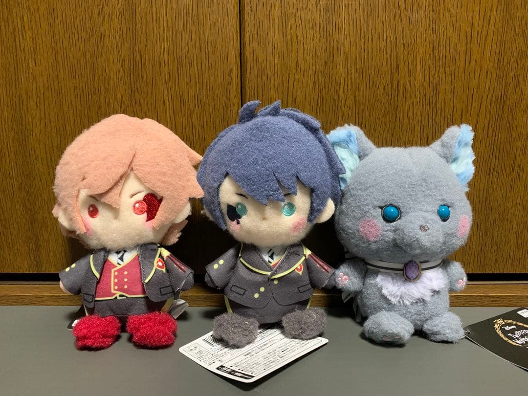 ツイステ ミルキーボア ぬいぐるみ〜エース・デュース・グリム