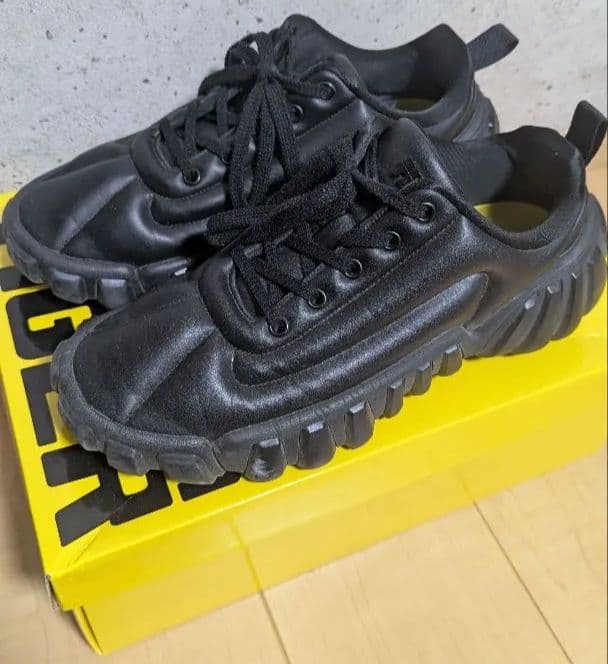 靴 Onitsuka Tiger DENTIGRE PUFF 2.0