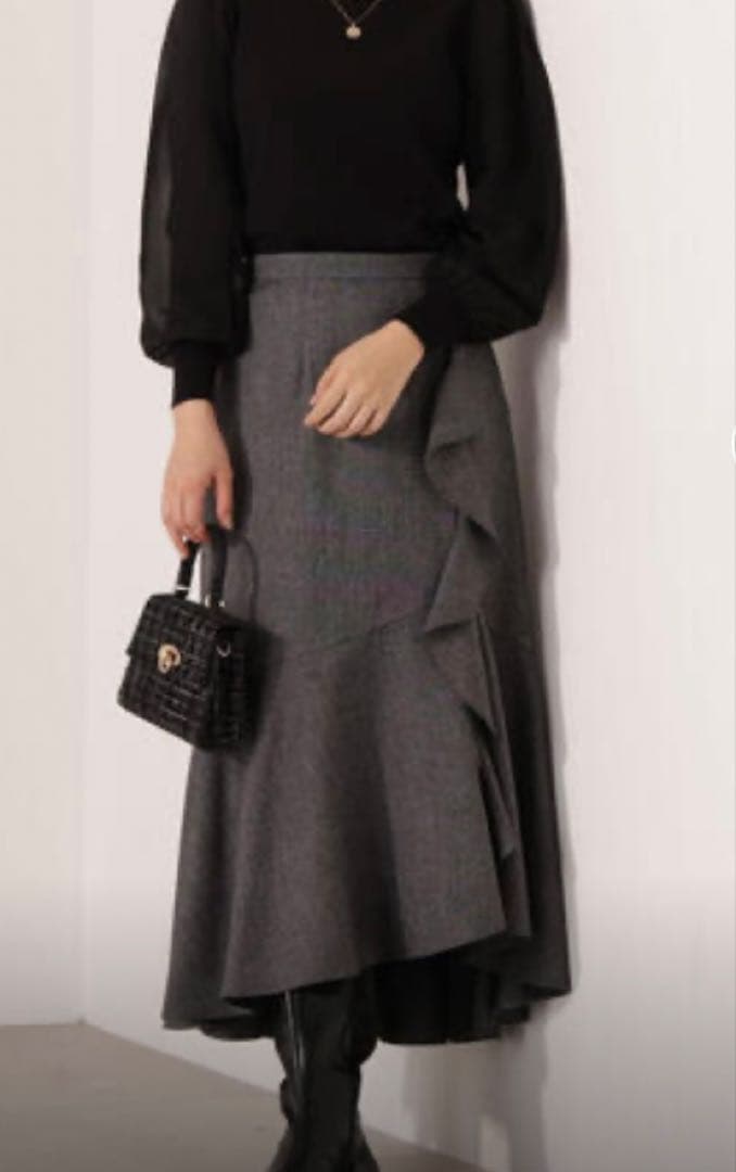 PROPORTION BODY DRESSING ラッフルディティールスカート 加藤栞さん着用】ラッフルディテールスカート | PROPORTION BODY
