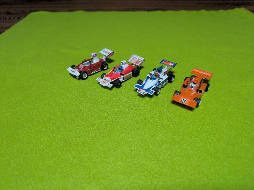 スロットカー　Ho　AFX スーパーマグナ　カスタム　　4台