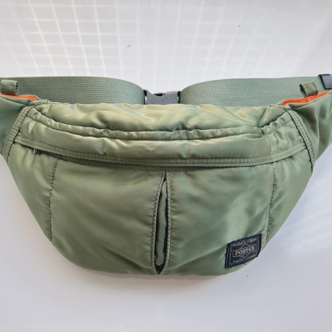 【ポーター】ボディバッグ　グリーン 　PORTER タンカー