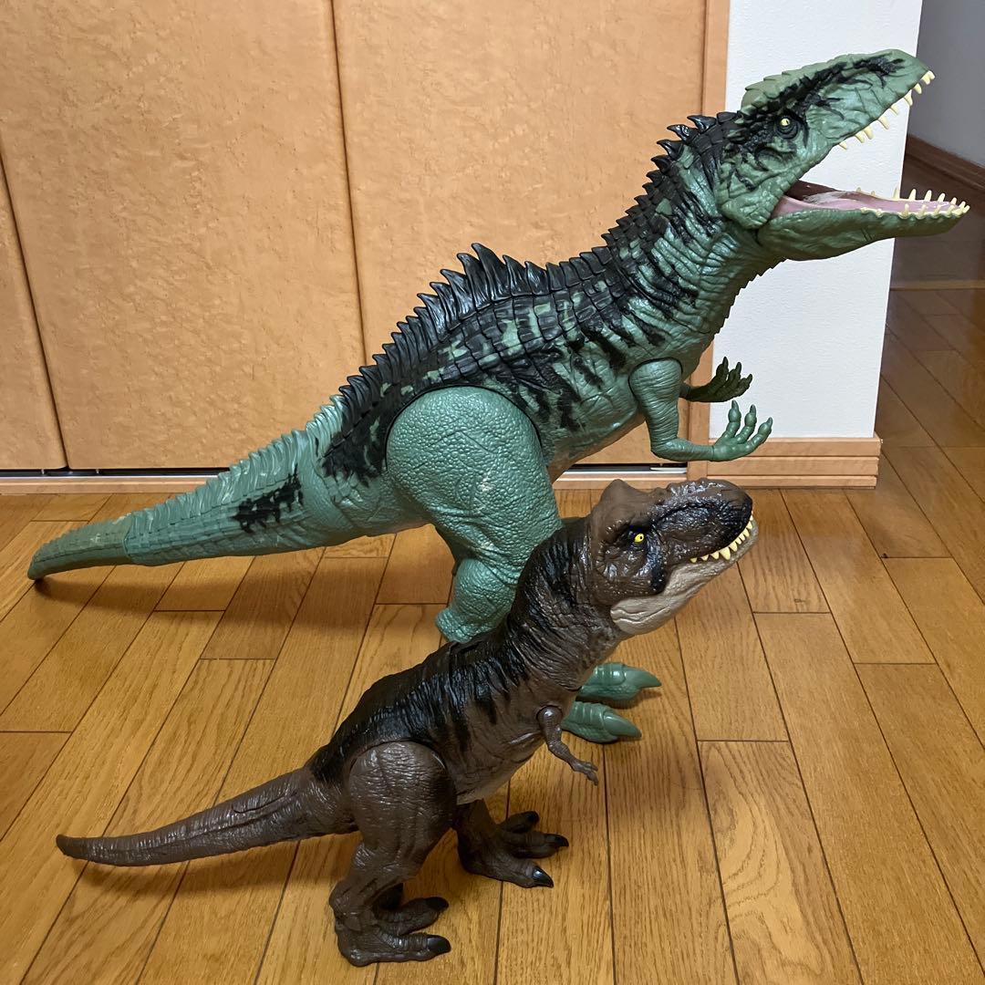 マテル ジュラシックワールド　スーパービッグギガノトサウルス　ティーレックス ジュラシック・ワールド スーパービッグギガノトサウルス マテル
