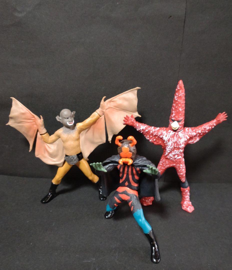 『希少』仮面ライダー21種類、怪人27種類（ガシャポン）サイクロン号1種類