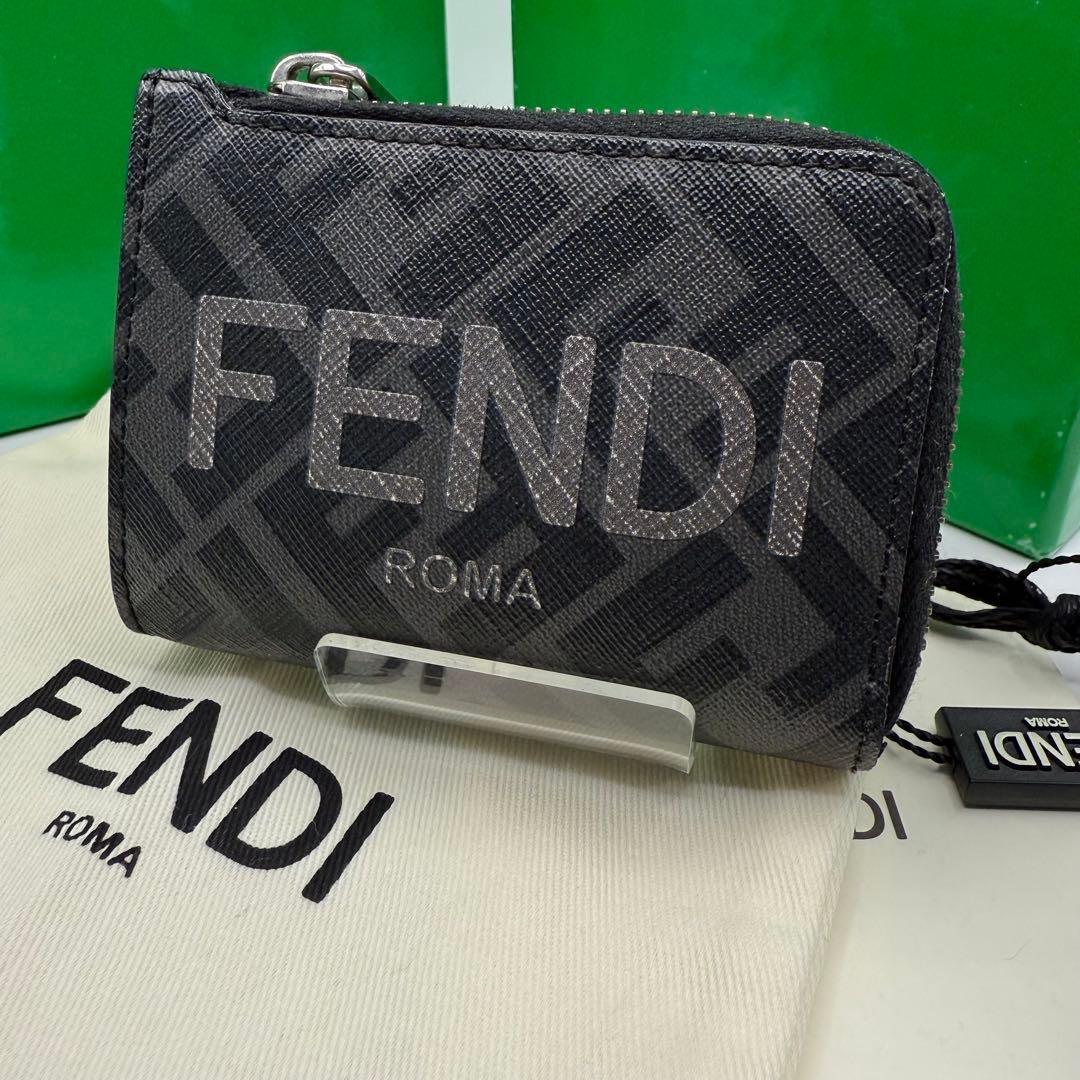 【美品✨】FENDI ROMA ズッカ柄 ケース 現行 付属品付き