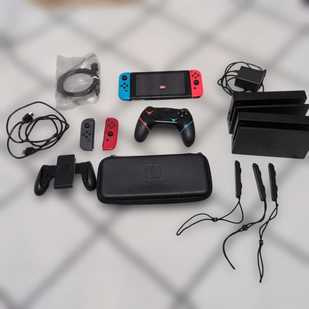 【美品】 Switch本体　プロコン　ケース　SDカード付き Nintendo Switch 本体 2017年 プロコン SDカード ケース｜Yahoo!フリマ