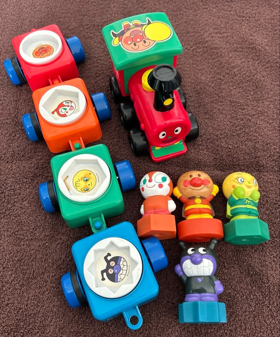 アンパンマン　SLまん パズル　フィギュア　バイキンマン ドキンちゃん