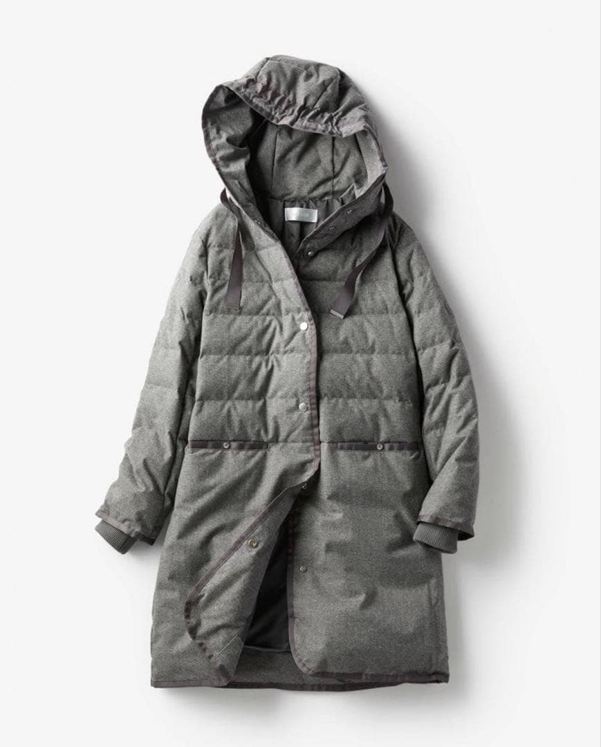 完売色✨ ドゥクラッセ グログラン使い フード付ダウンコート XL 大きいサイズ