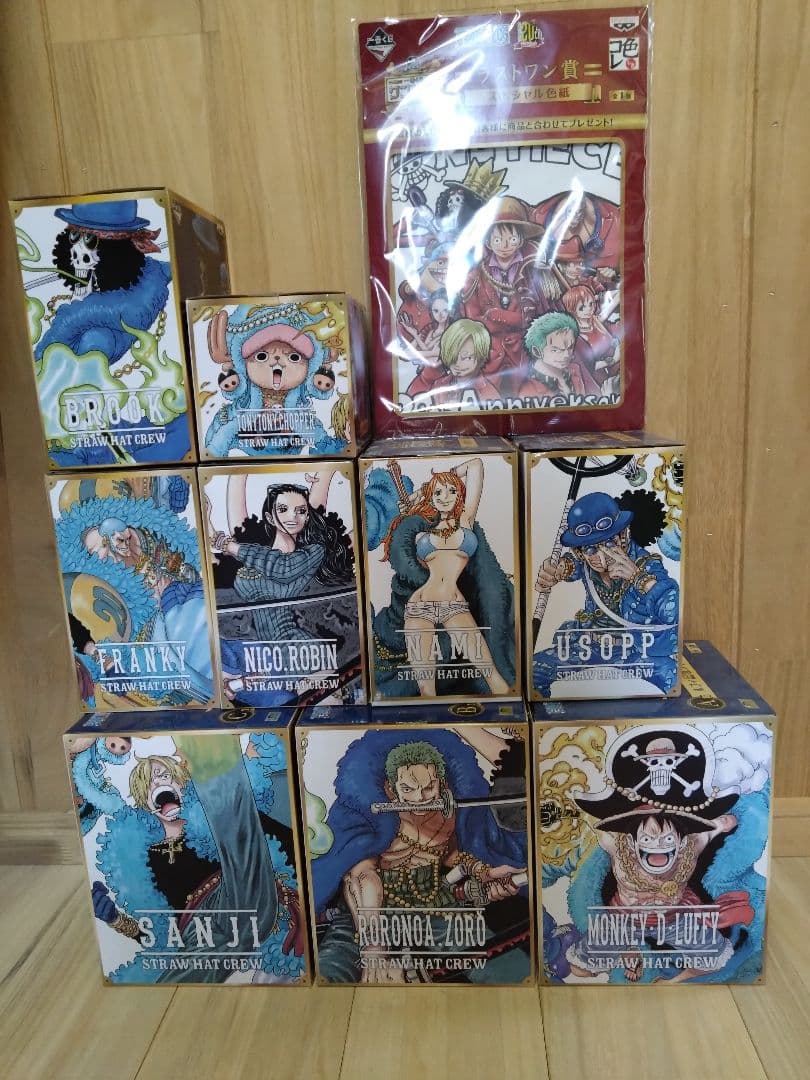 ワンピース フィギュアセット 9体 + 20周年記念色紙17枚（ダブリ含む）