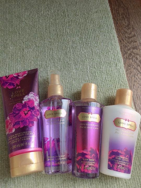 ヴィクトリア　シークレット