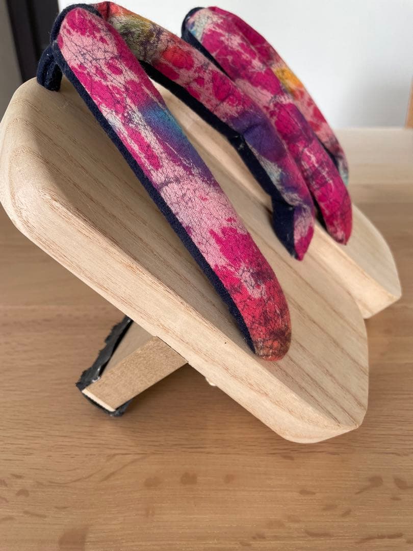 一本歯下駄　GETTA 多色 木製 花柄鼻緒　スポーツ工芸品 公式】ARUCUTO 進化する一本歯下駄GETTA 2足セット