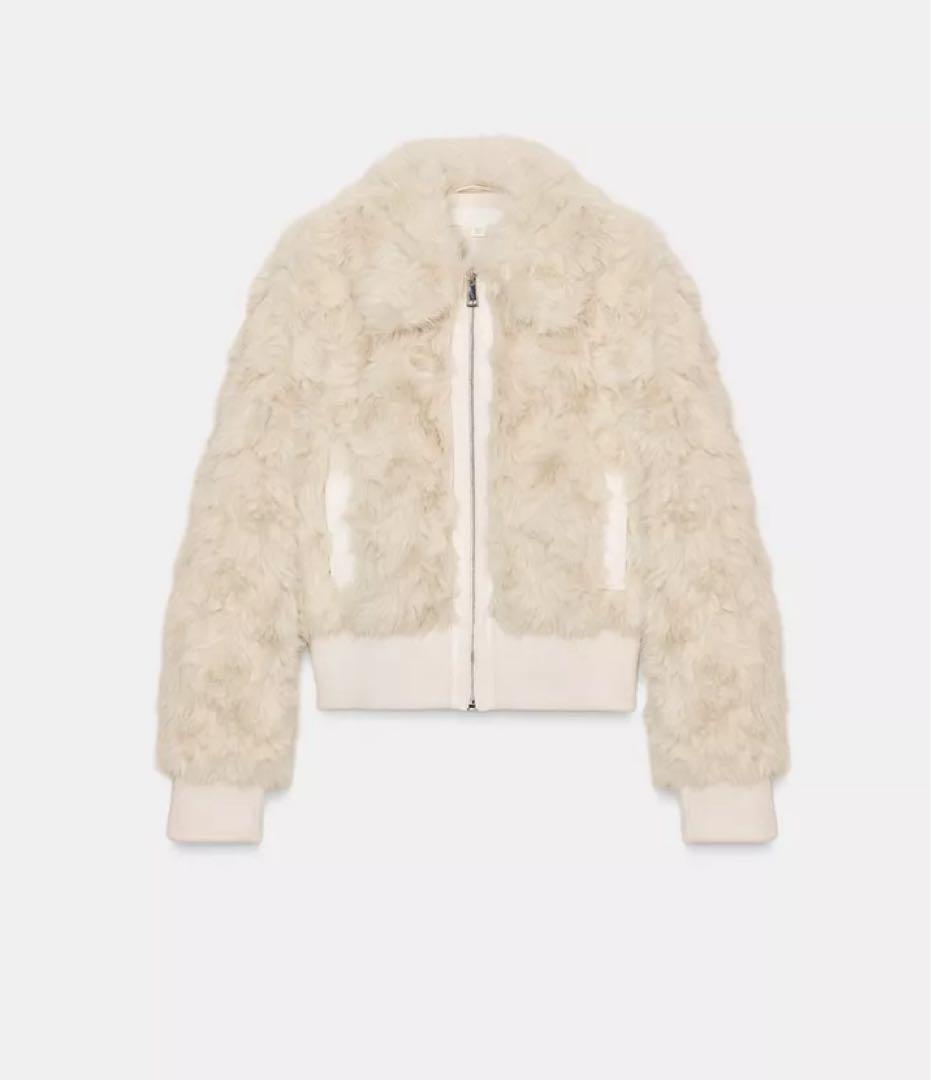 新品タグ付きZARA フェイクファーボンバージャケット　アウター　xs