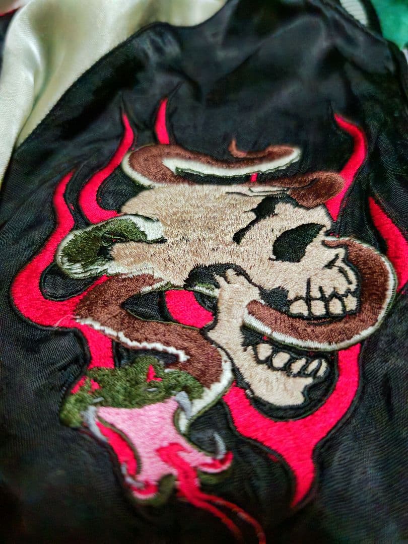 専用 Back Street Crawler 2面用 日本限定 スカジャン - メルカリ