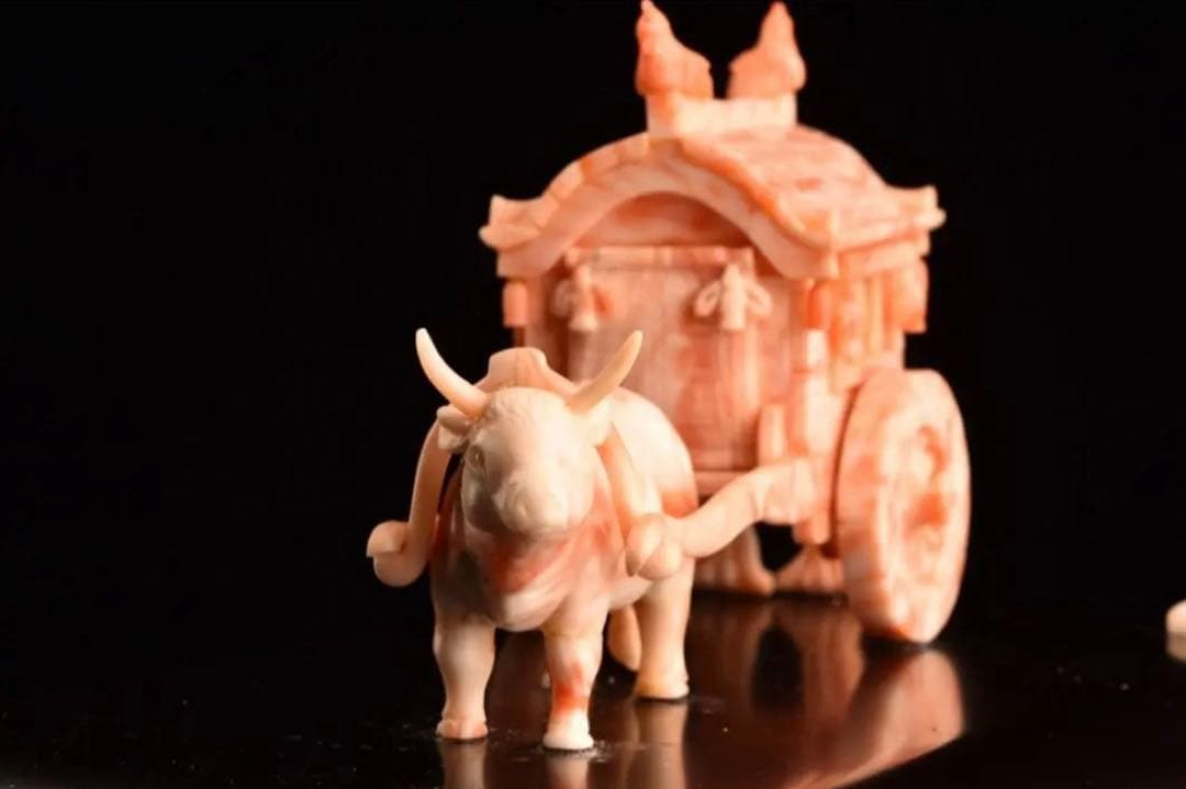 本珊瑚　珊瑚置物　珊瑚彫刻　宝石珊瑚　コ－ラル　牛引き御所車珊瑚宝飾作家山上卓山