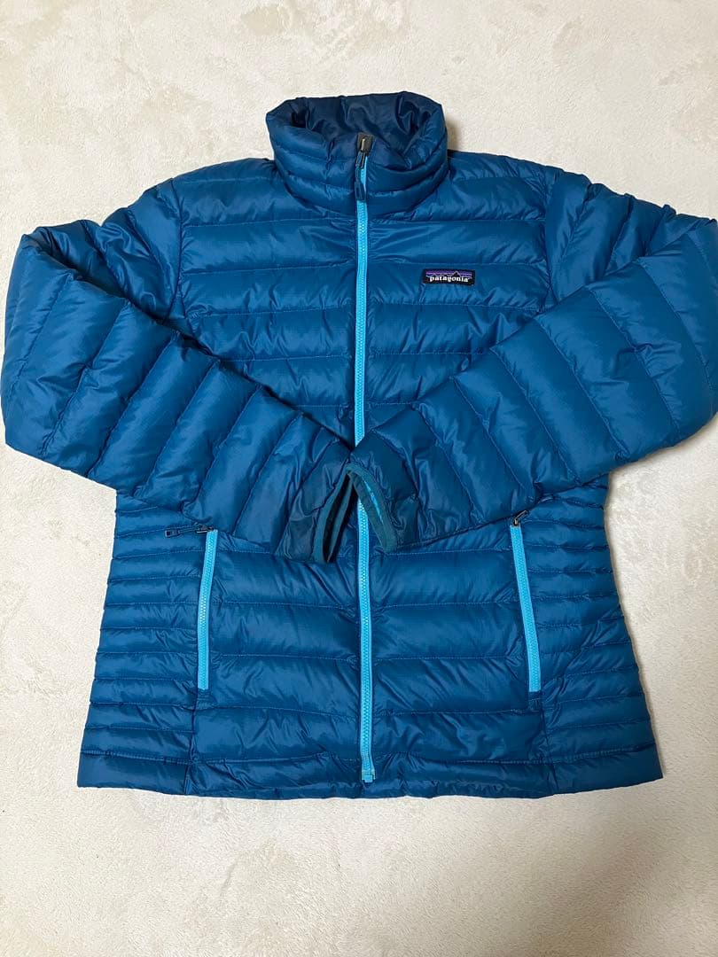 patagonia 青 ダウンジャケット