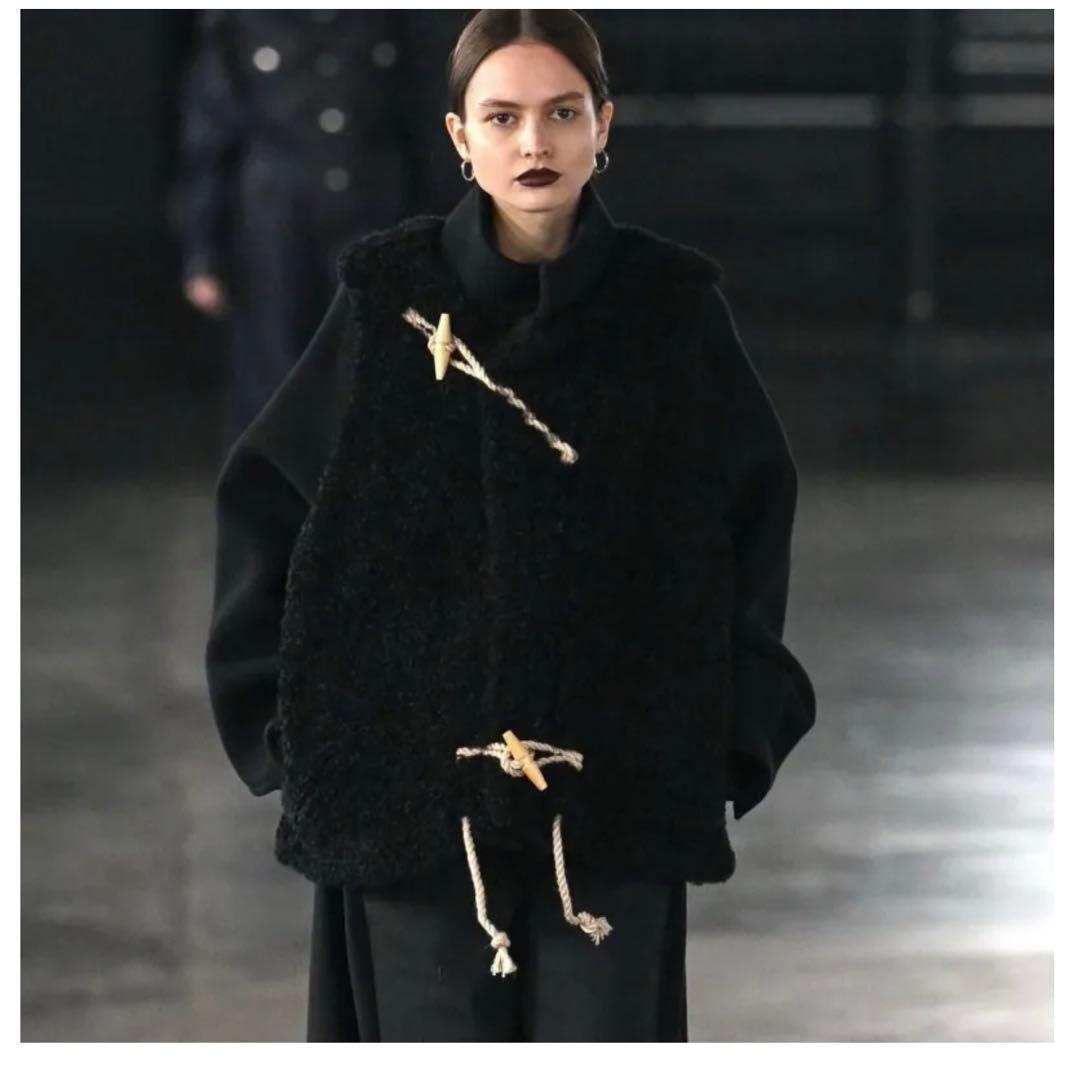 ジャケット・アウター HYKE DOUBLE FACE FAUX SHEARLING DUFFEL