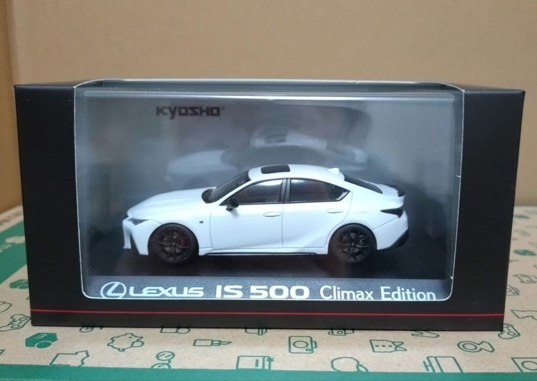ミニカー LEXUS IS500 Climax Edition 京商よりレクサス「IS500」特別仕様車“Climax Edition”が1/43スケール