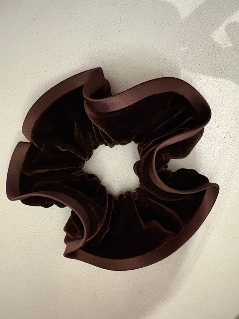 ALEXANDRE DE PARIS ベルベットシュシュ ダークブラウン