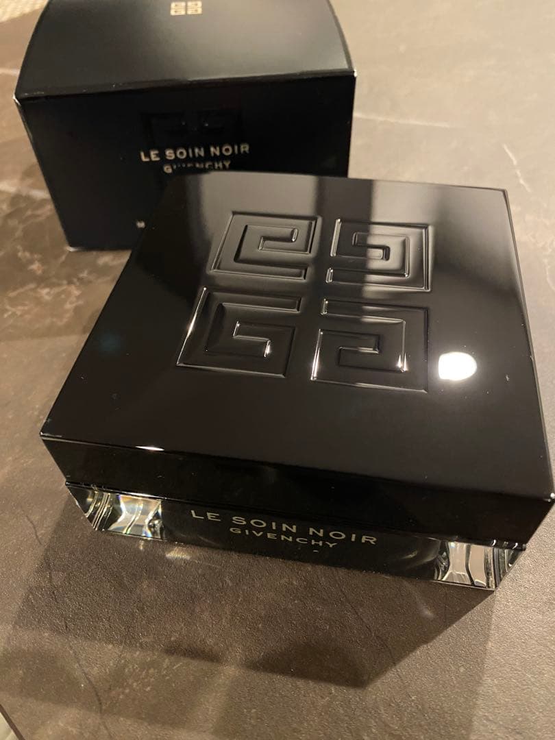 新品 ジバンシー ソワンノワールブランマスクN クリーム 基礎化粧品