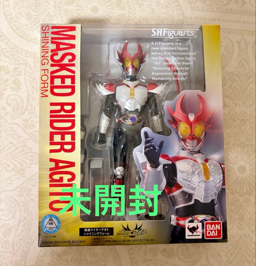 S.H.フィギュアーツ　仮面ライダー　アギト　シャイニングフォーム　フィギュア S.H.Figuarts 仮面ライダーアギト シャイニングフォーム | 魂ウェブ