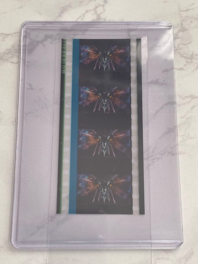 機動戦士ガンダムSEED FREEDOM コマフィルム　　　マイフリ　ラクス ガンダムSEED FREEDOM」パイロットスーツ姿のラクスやマイティー