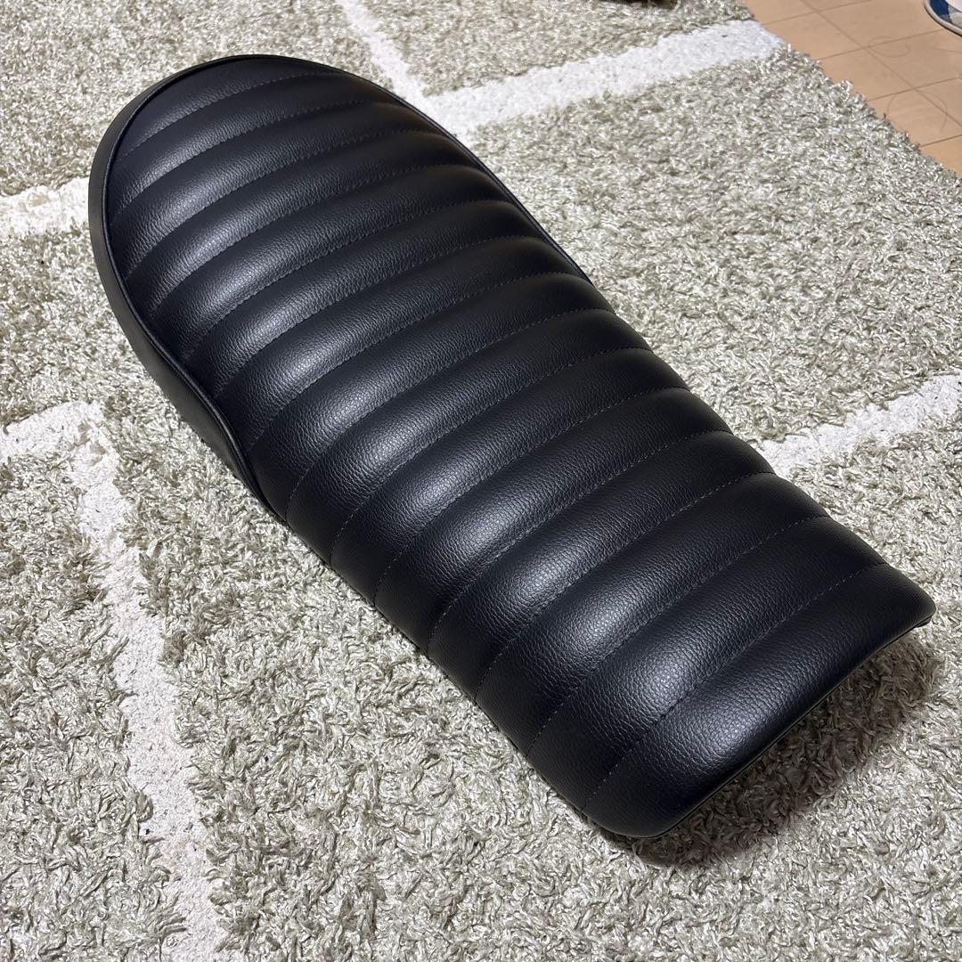 HEAVEN'S 250TR シート　ブラック/タックロール