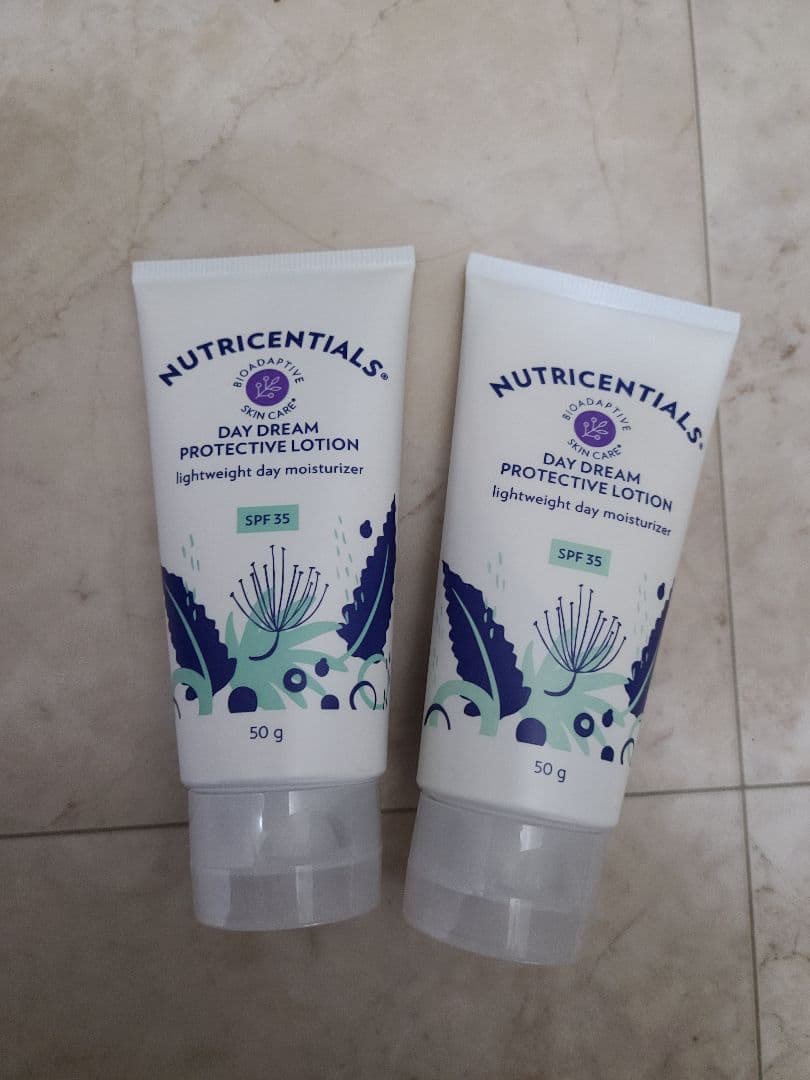 ニュートリセンシャルズ　デイ ドリーム プロテクティブ ローション