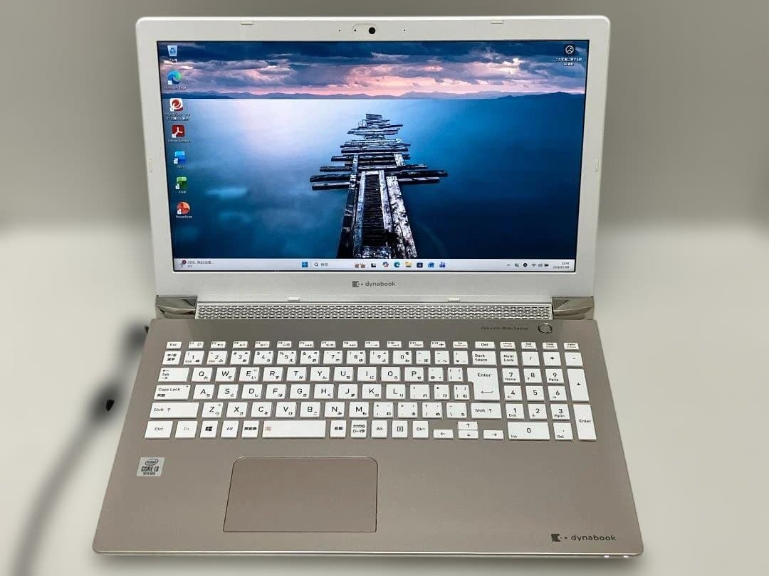 dynabookノートパソコン 10世代 i3/8GB/新品SSD/Win11