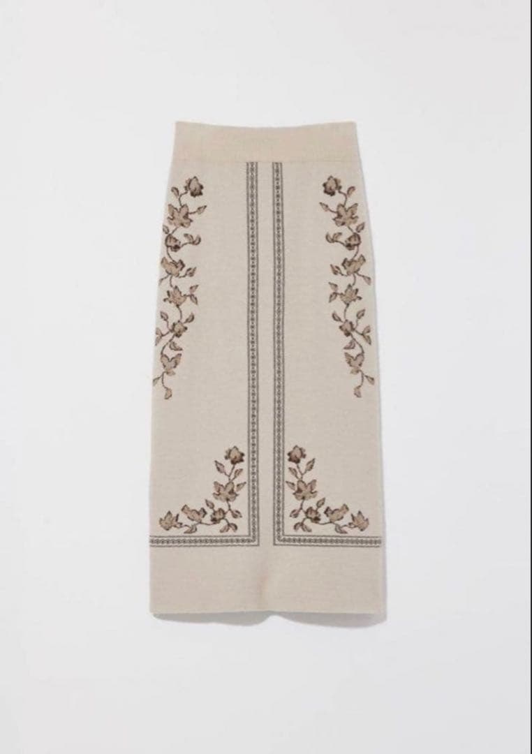 eaphi scarf motif knit skirt beige short - メルカリ