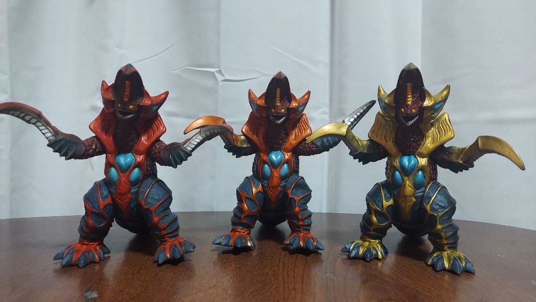 超コッヴ　3体　ウルトラマンガイア