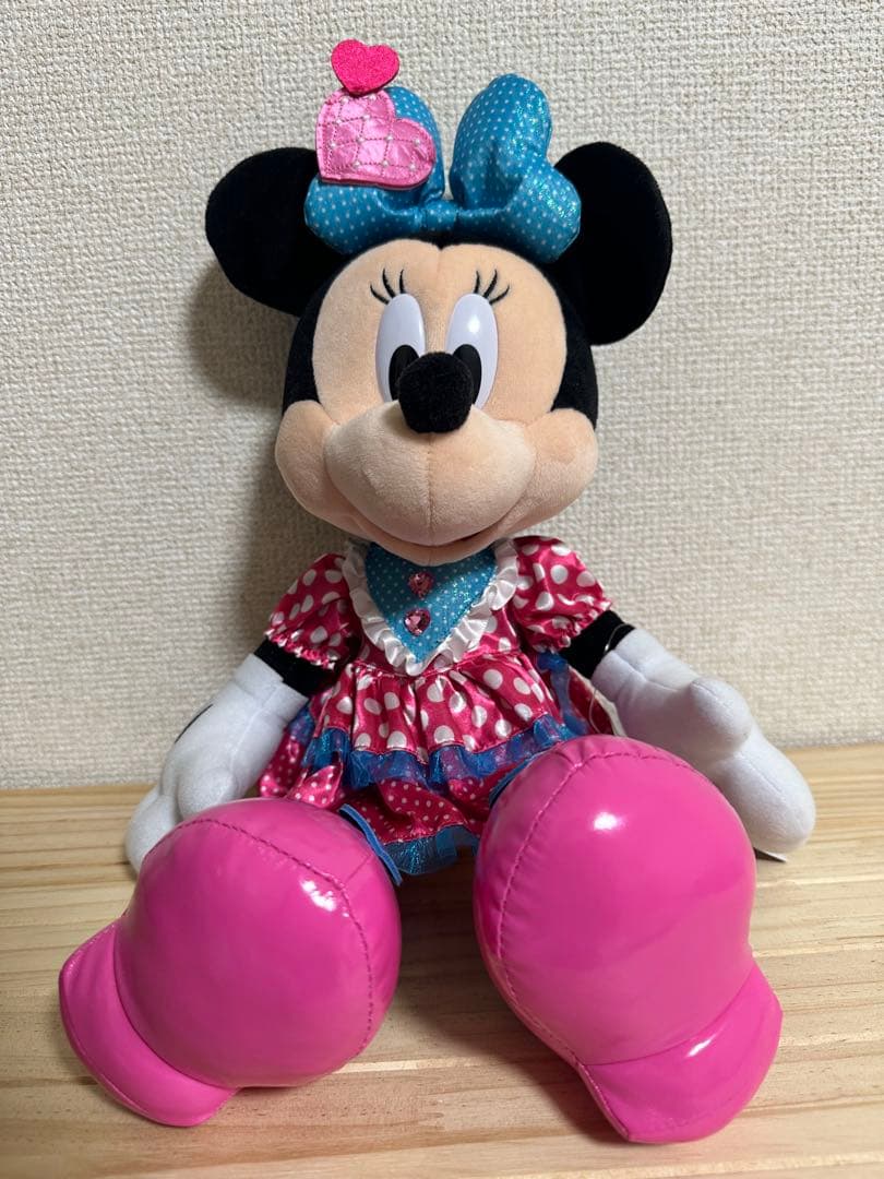 ミニーファンダーランド　パルパルーザ　ミニーマウス　ぬいぐるみ　タグ付き