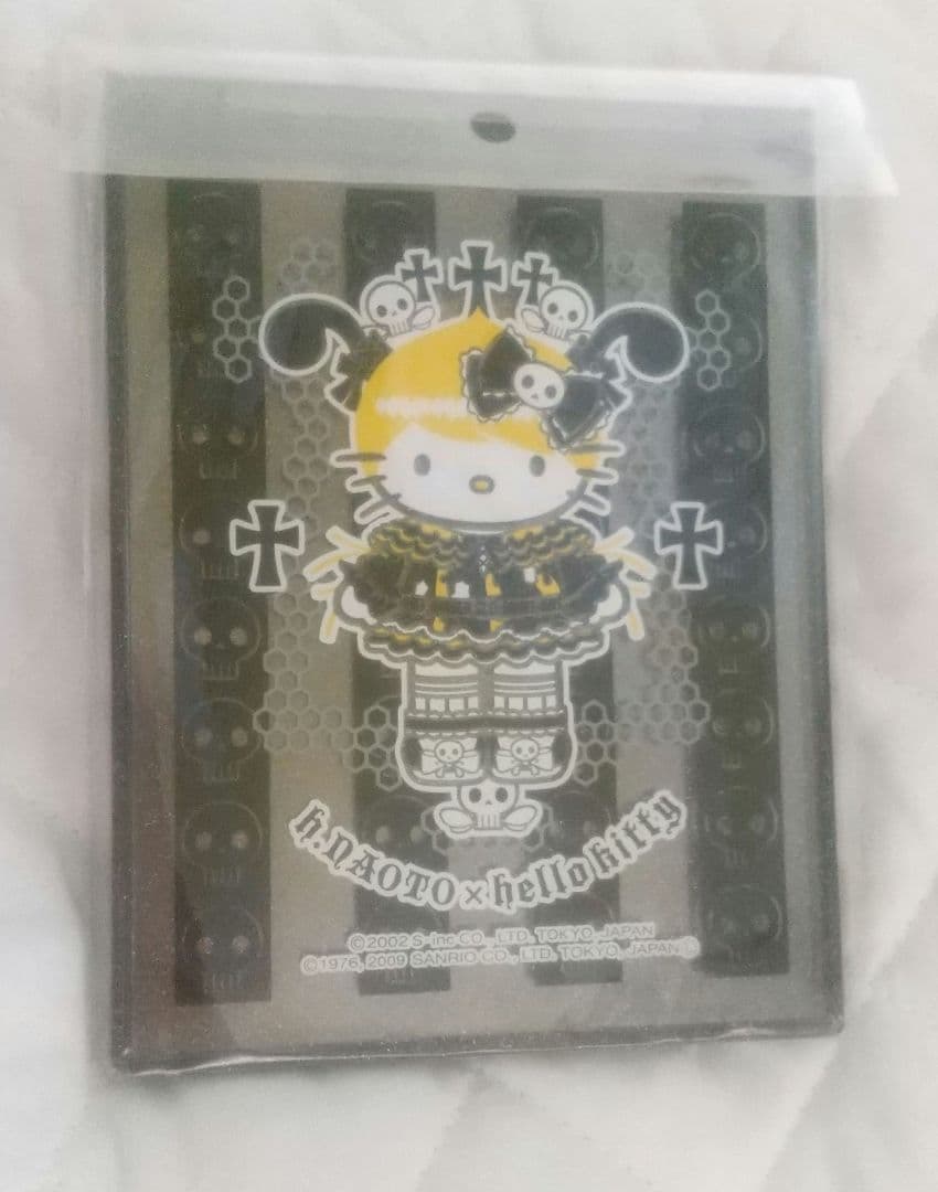 h.naoto キティ コラボ ミラー 鏡 オリタタミミラー サンリオ 新品