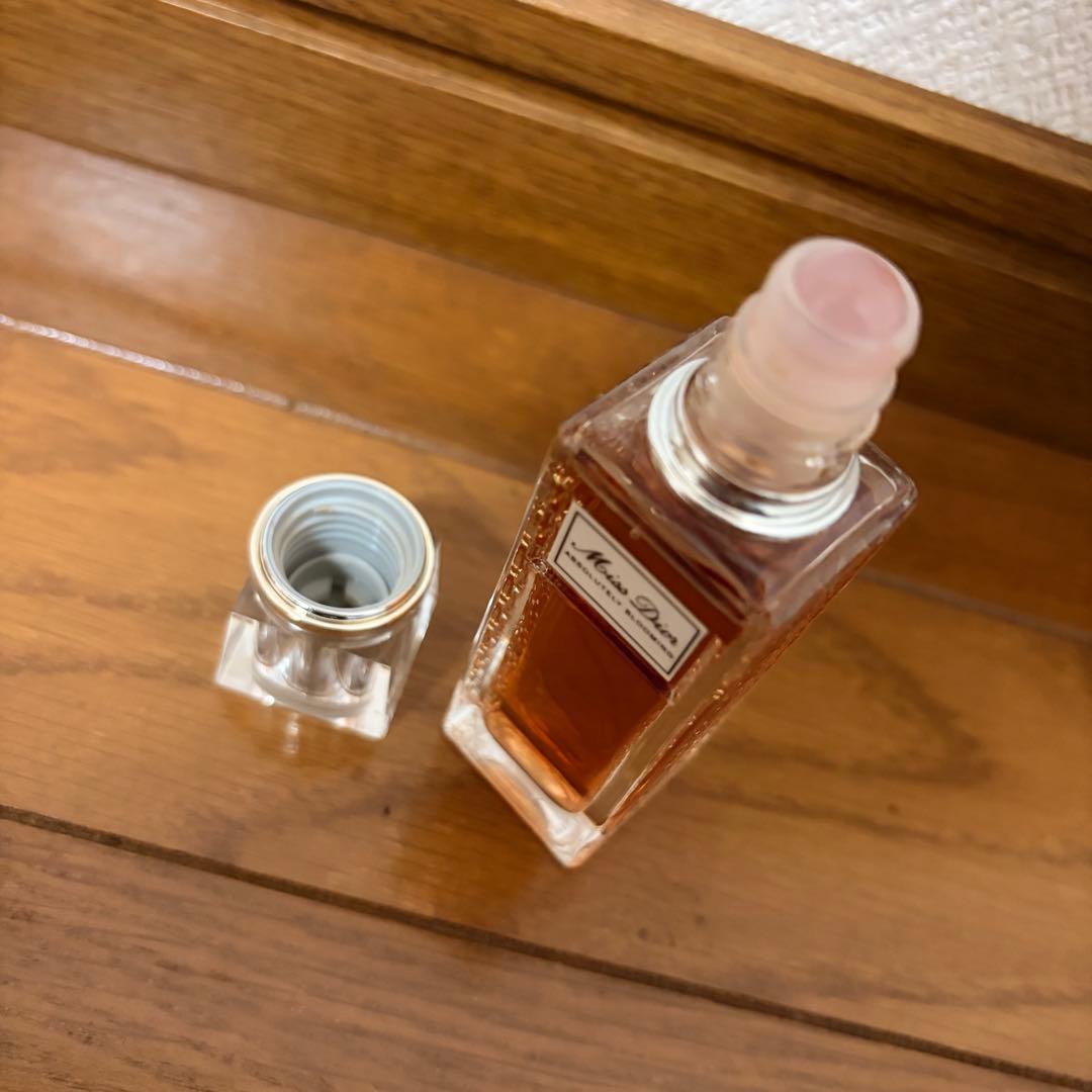 中古】ミスディオール オードゥ パルファン ローラーパール 20ml 香水