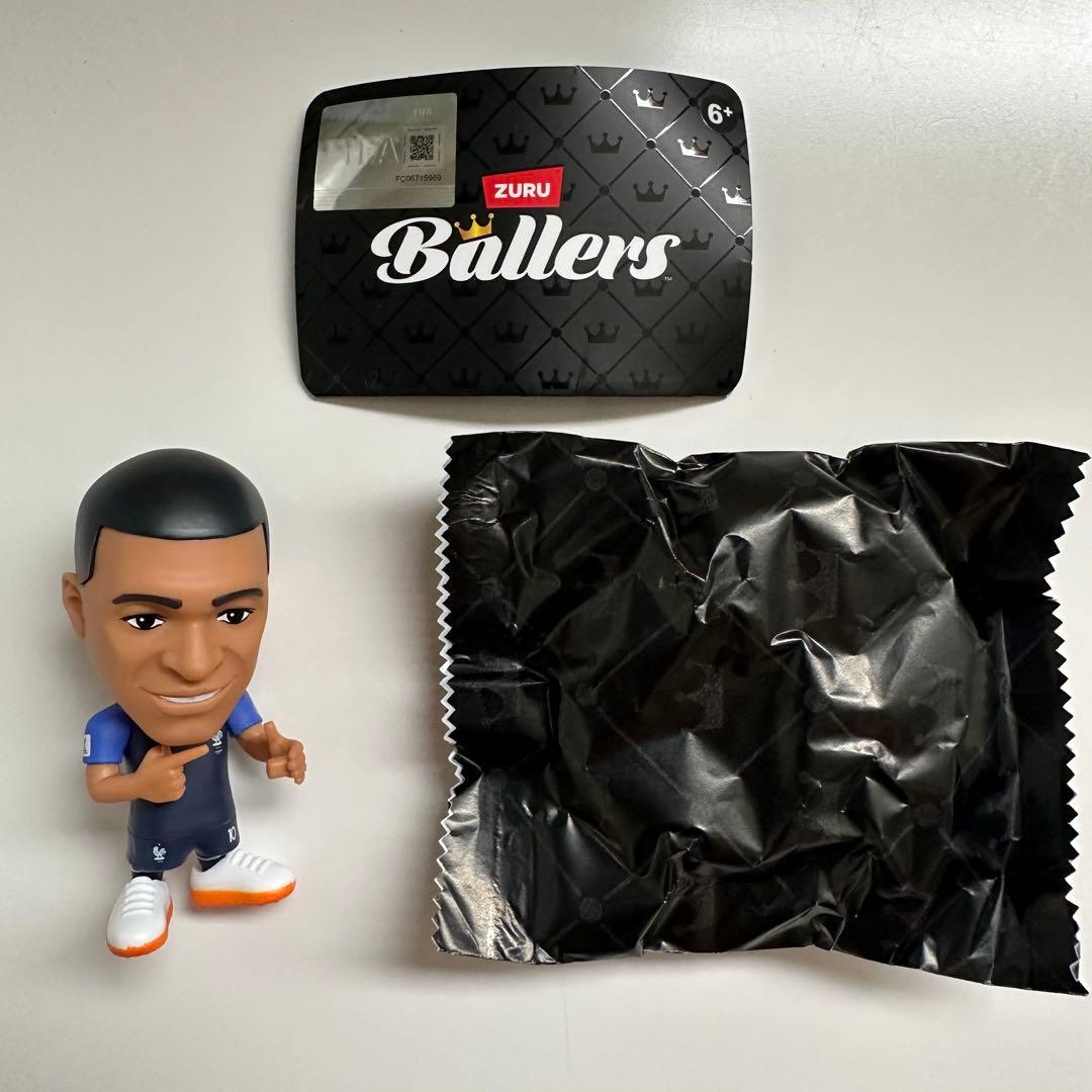 ZURU FIFA Ballers Mbappé SR スーパーレア エムバペ - メルカリ